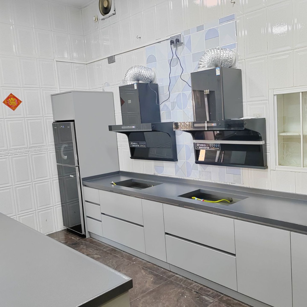 斯德姆304不锈钢橱柜现代简约整体式厨房橱柜不锈钢厨房工作橱柜